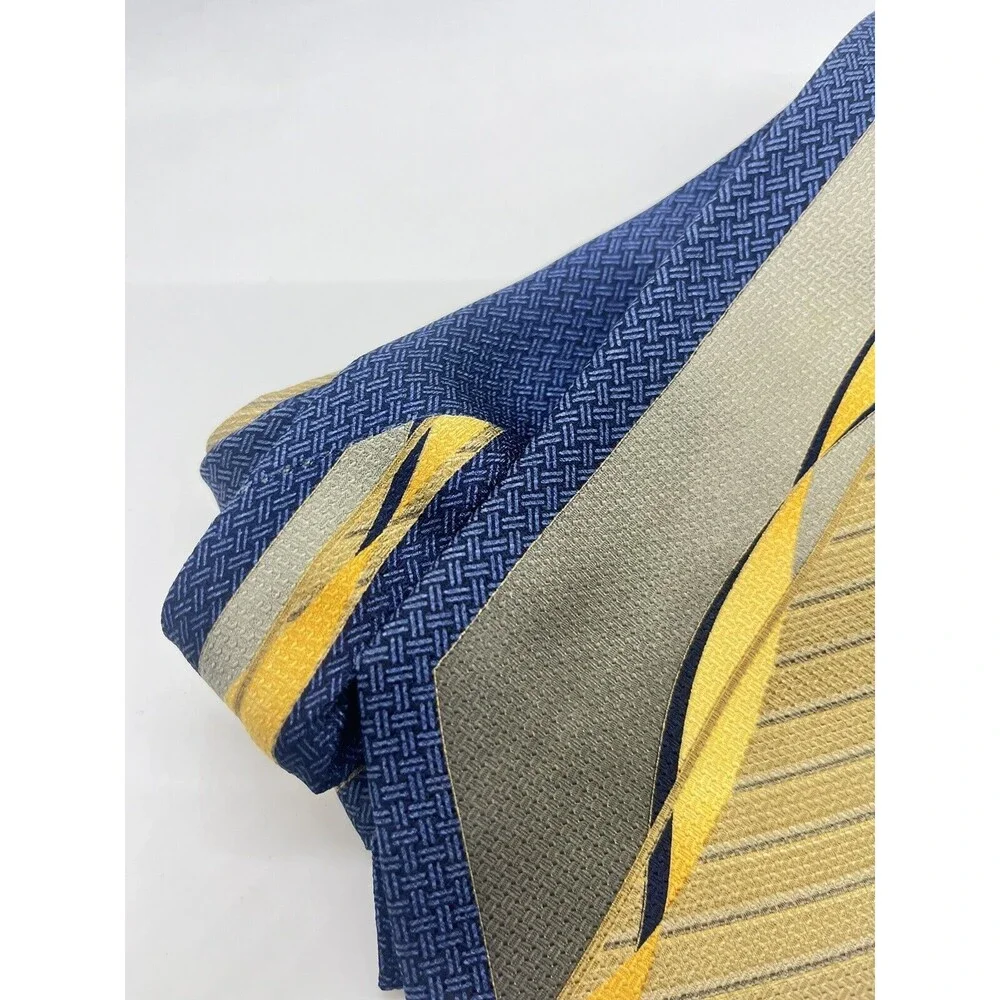 Signori dei Signori Mens Necktie 4x58 Silk Blue Abstract Design High Fashion Tie
